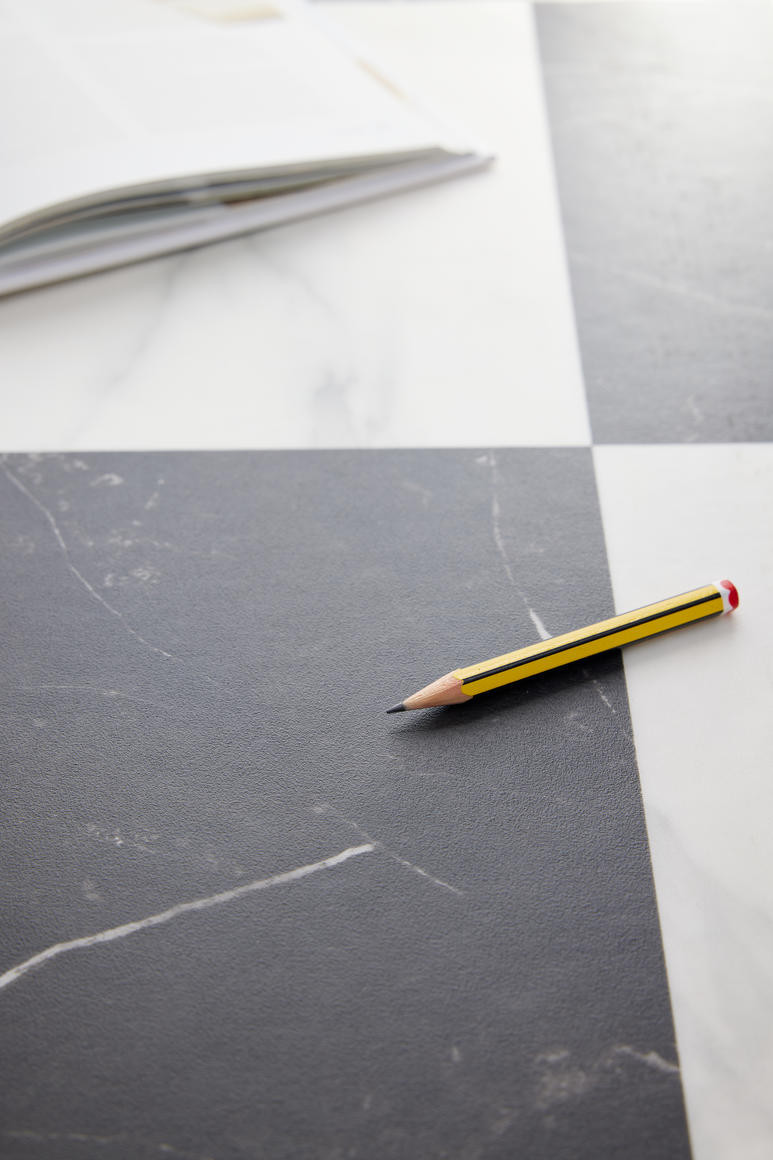 PVC podlaha Tarkett Iconik 240 240019312 Logis Black White