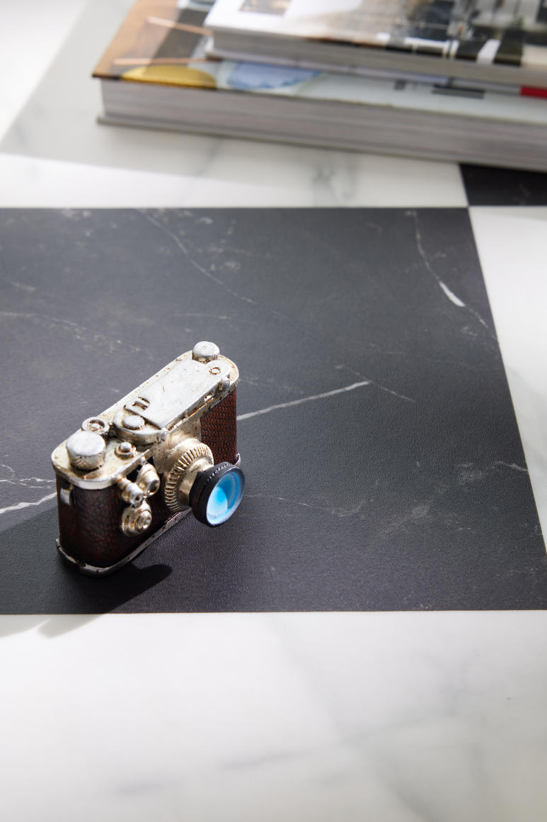 PVC podlaha Tarkett Iconik 240 240019312 Logis Black White