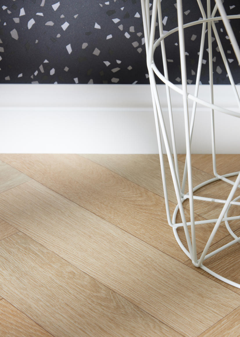 PVC podlaha Tarkett Iconik 240 5829222 Ancares Herringbone Limed