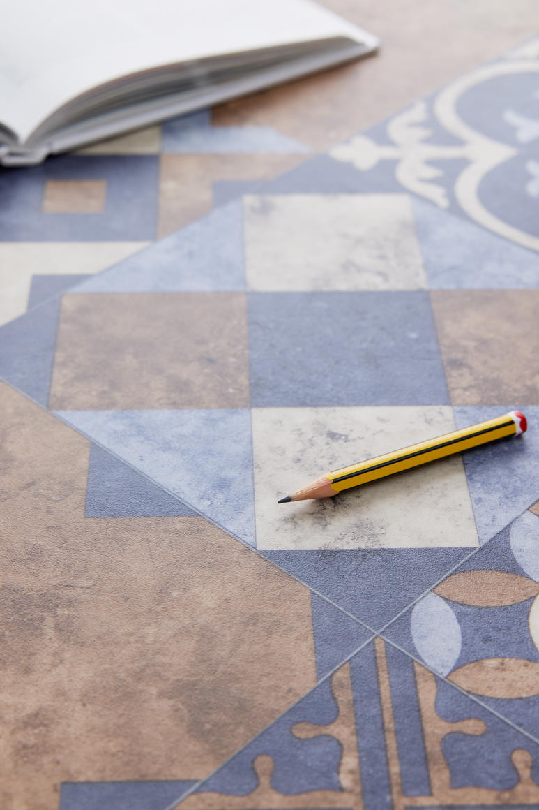 PVC podlaha Tarkett Iconik 260D 27125014 Zaragoza Tile Indigo