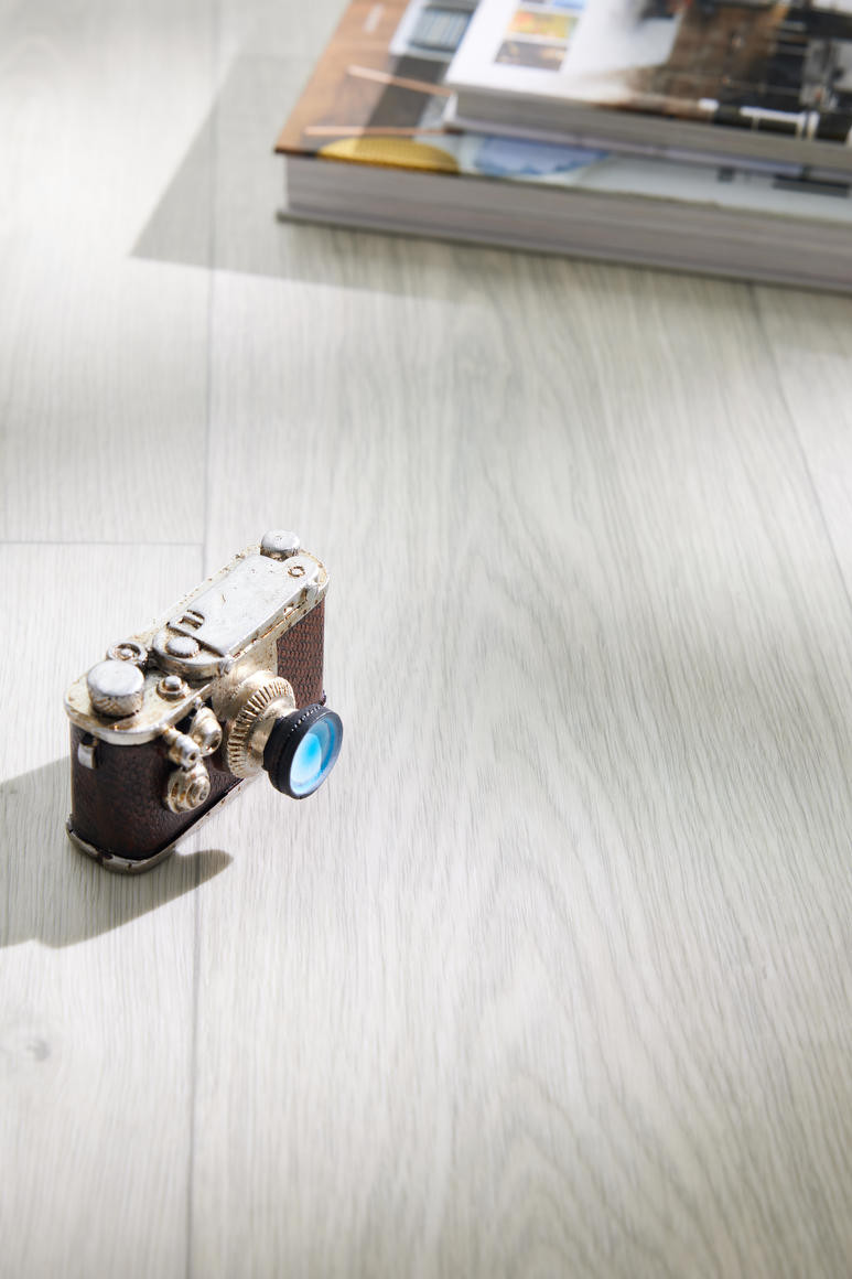 PVC podlaha Tarkett Iconik 260D 27125109 Swan Light Grey