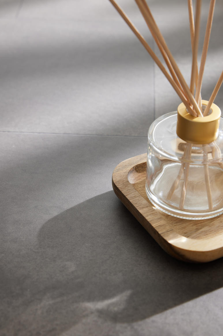 PVC podlaha Tarkett Iconik 450 5261094 Kaolin Dark Grege