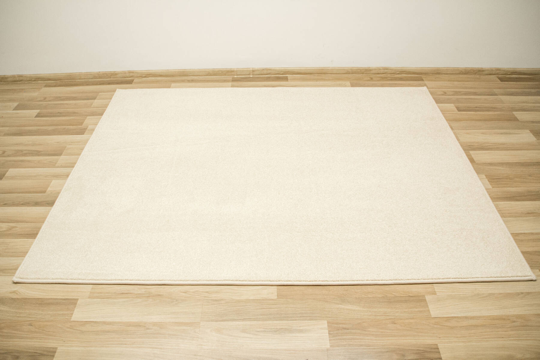 Metrážový koberec Radisson 74 krém