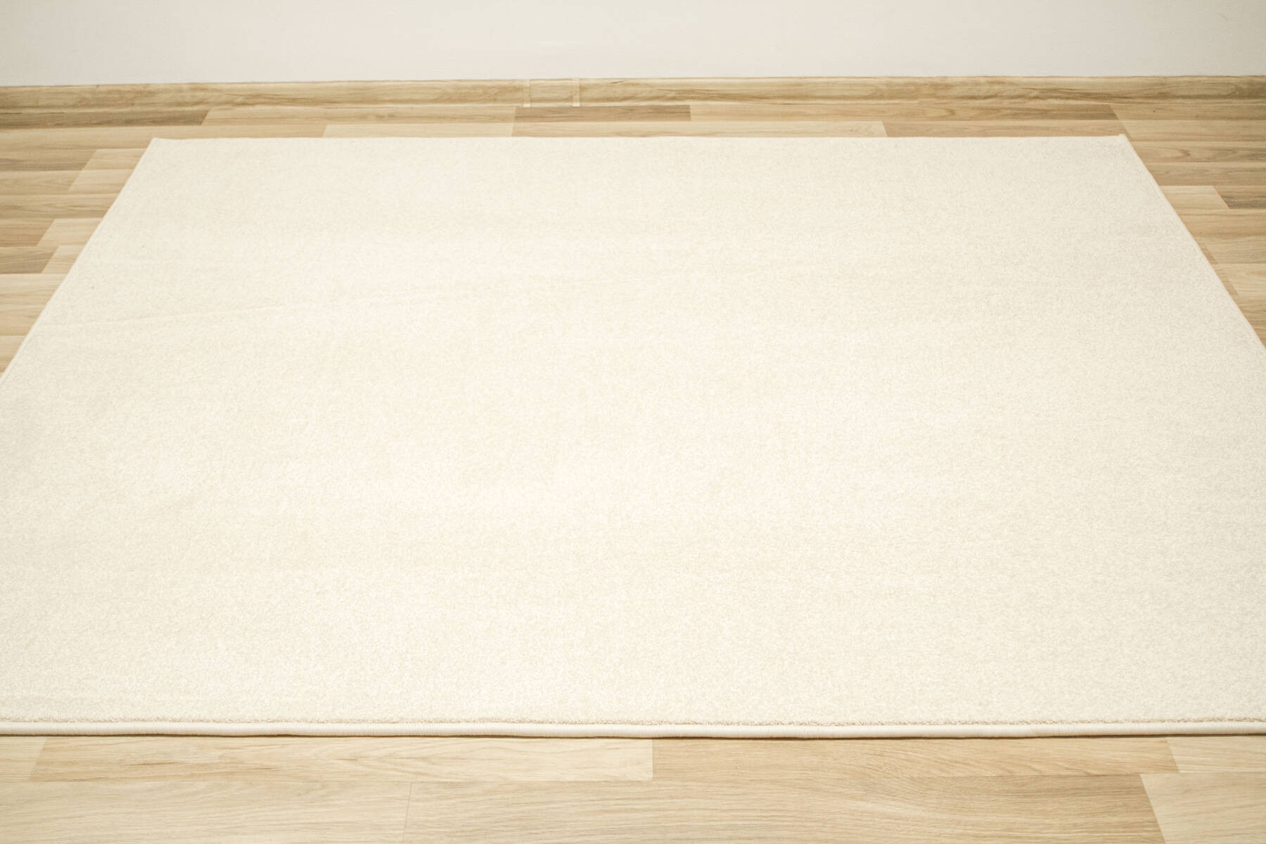 Metrážový koberec Radisson 74 krém