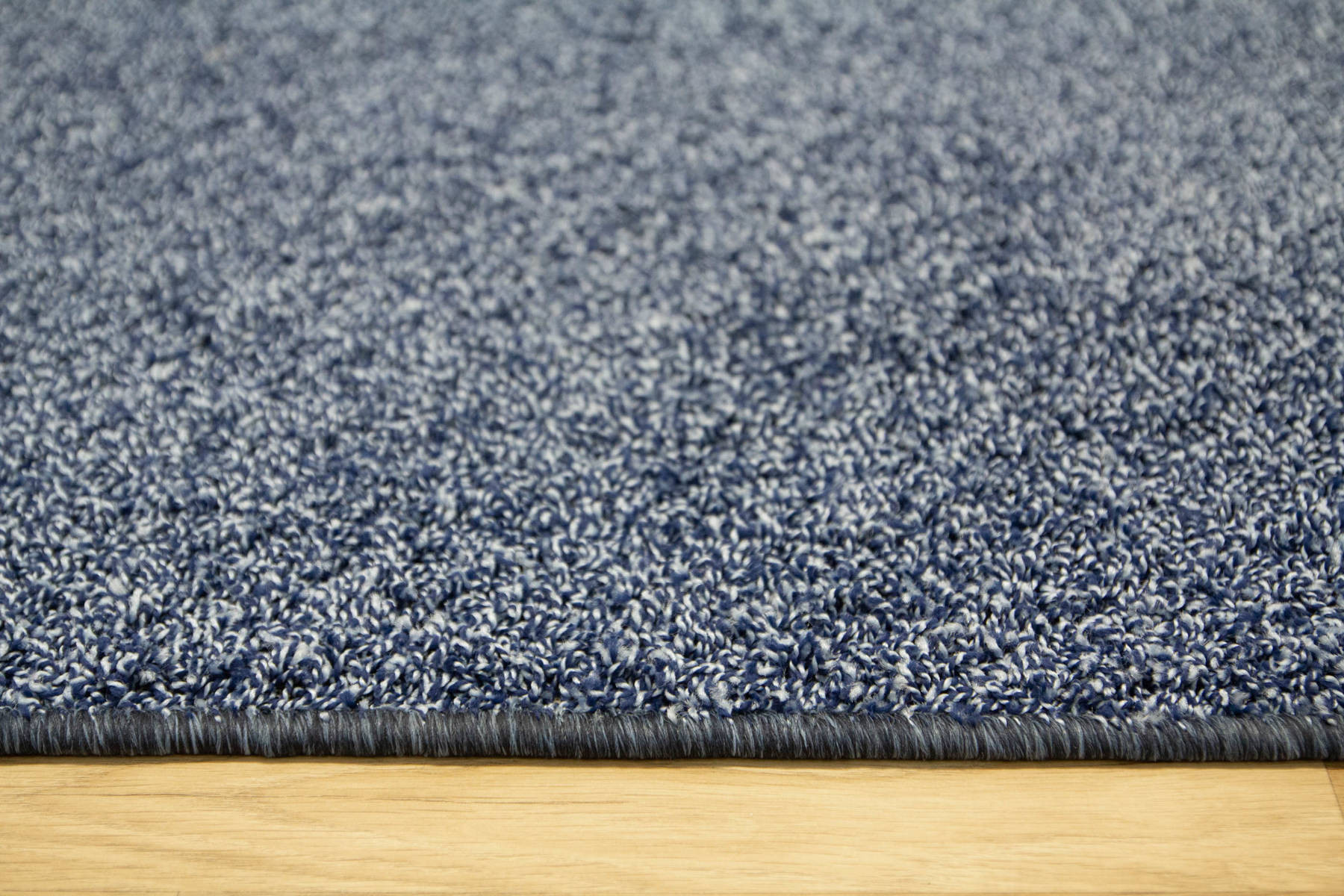 Metrážový koberec Sphinx-special 82 modrý