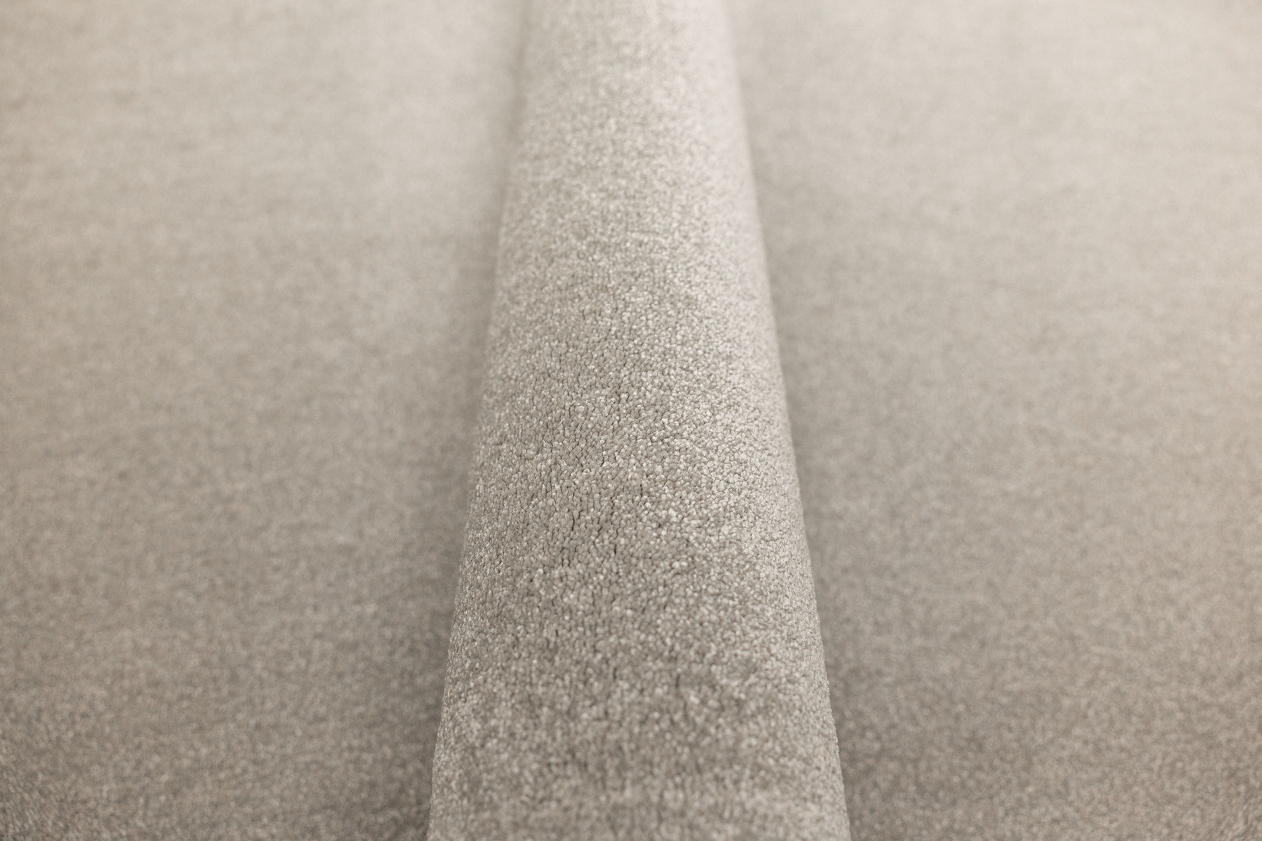 Metrážový koberec Veyron 176 šedý