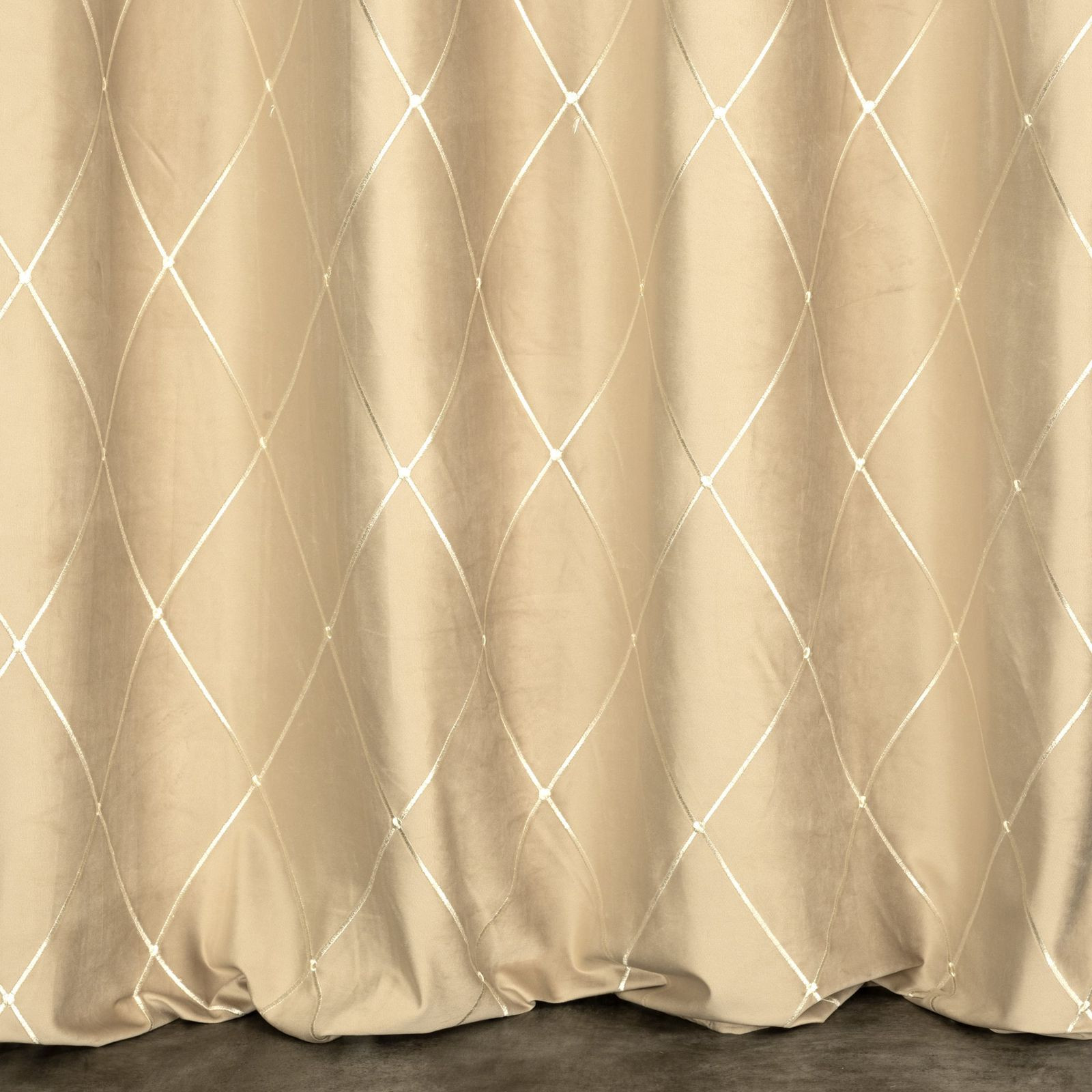 Hotový závěs PIERRE CARDIN MARGO béžový / zlatý - na průchodkách