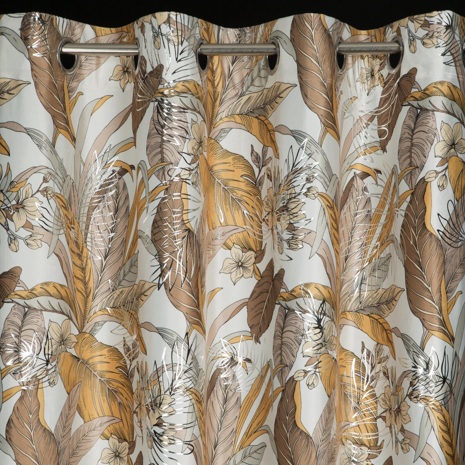 Hotový závěs ADEL bílo-stříbrný - na průchodkách