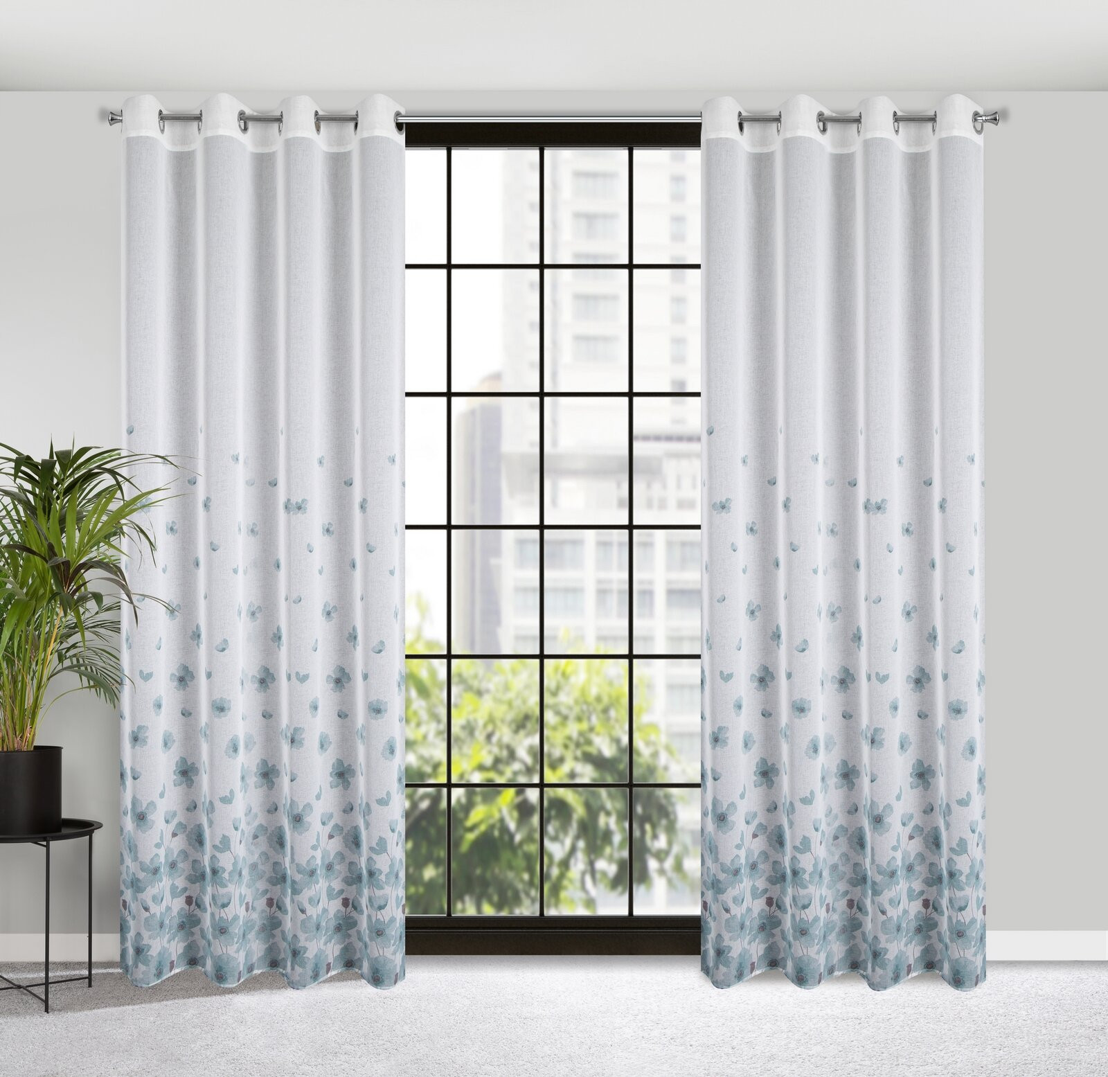 Hotový závěs ANDREA bílý - na průchodkách