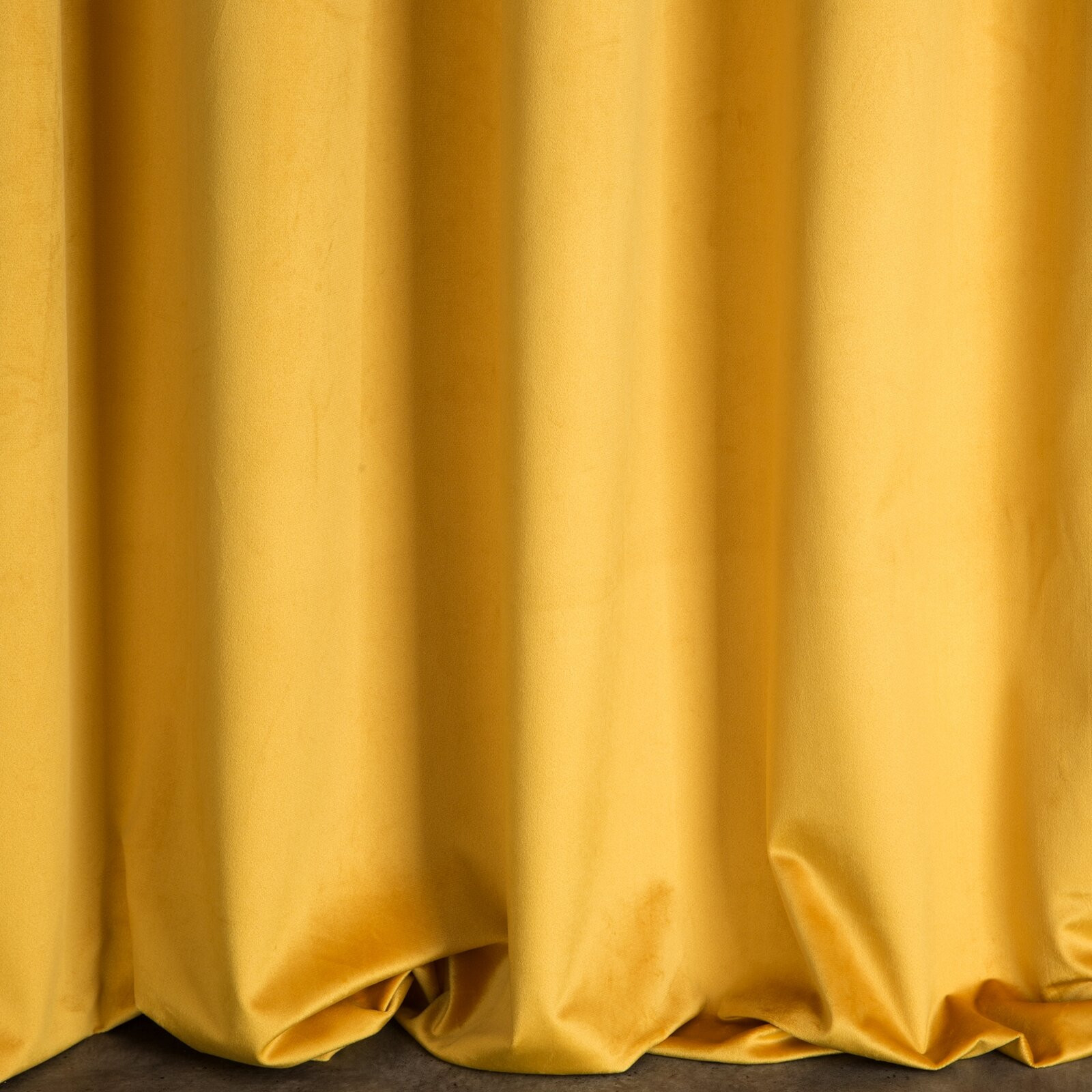 Hotový závěs D91 ROSA hořčicový - na pásce