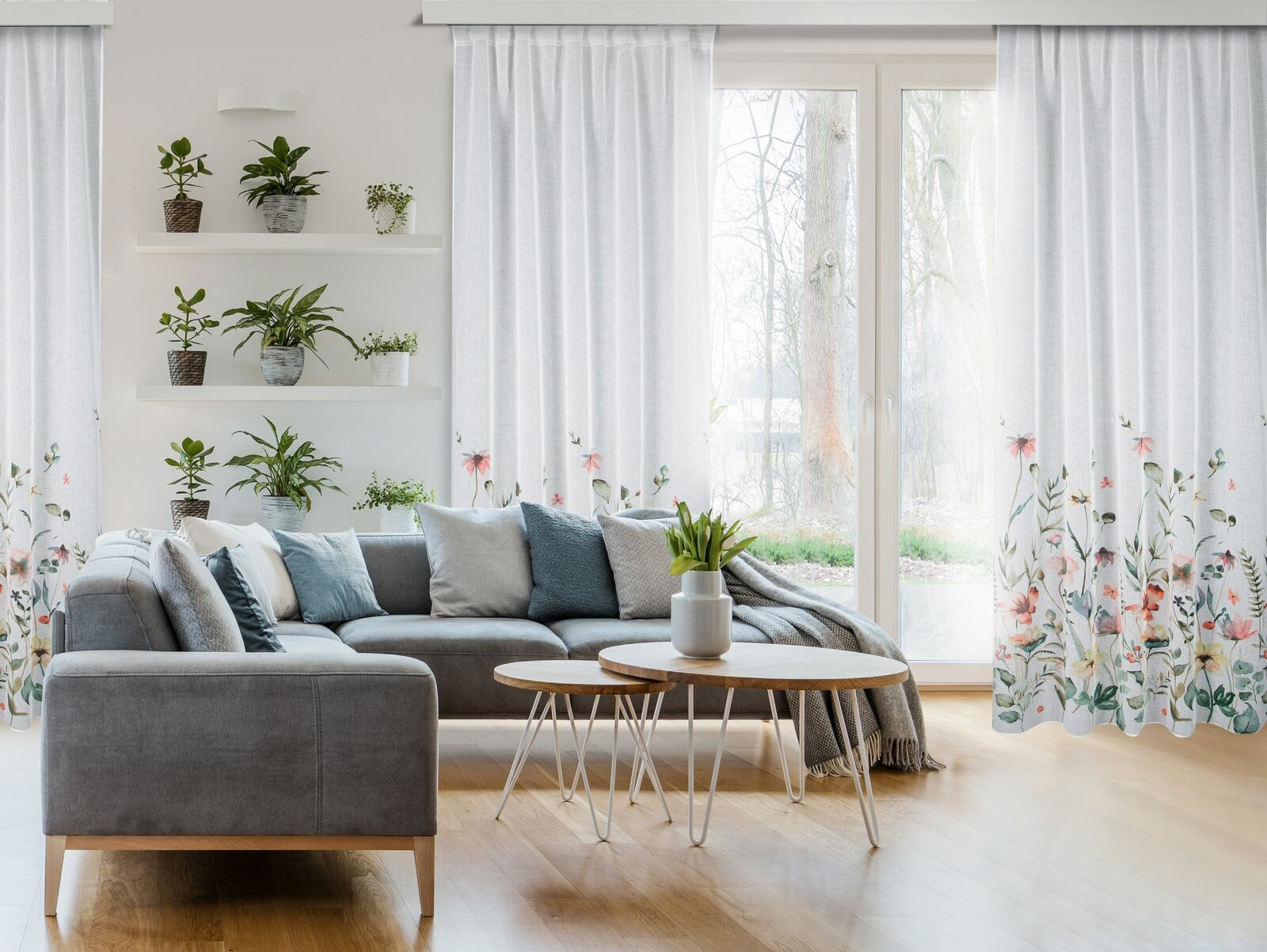 Hotový závěs DOLLY bílý - na pásce