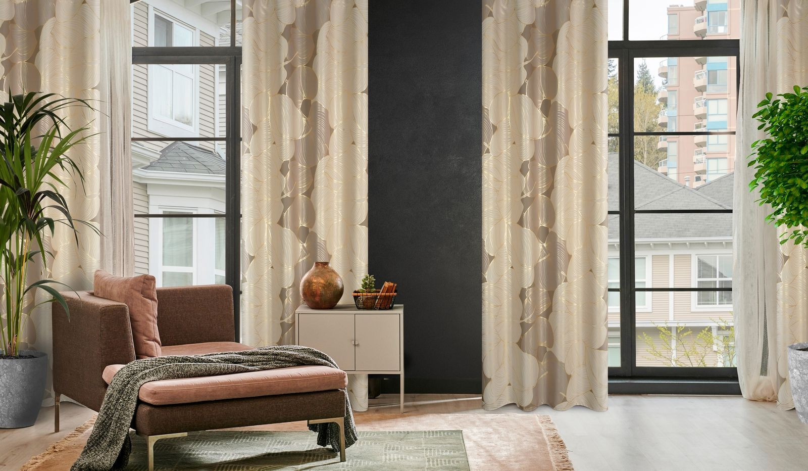 Hotový závěs FREZJA béžový - na průchodkách