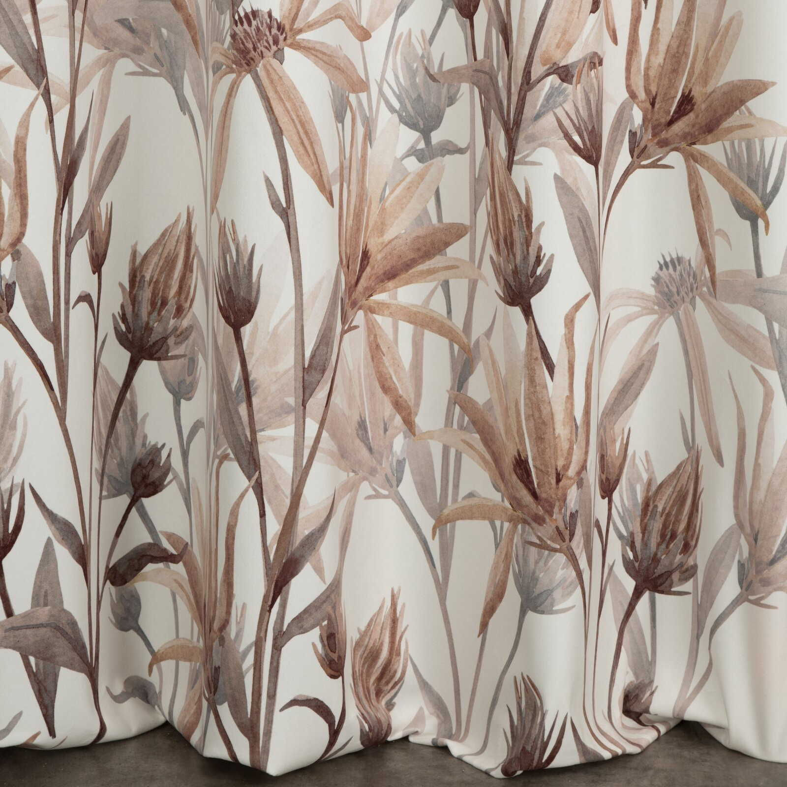 Hotový závěs INEZ - na průchodkách