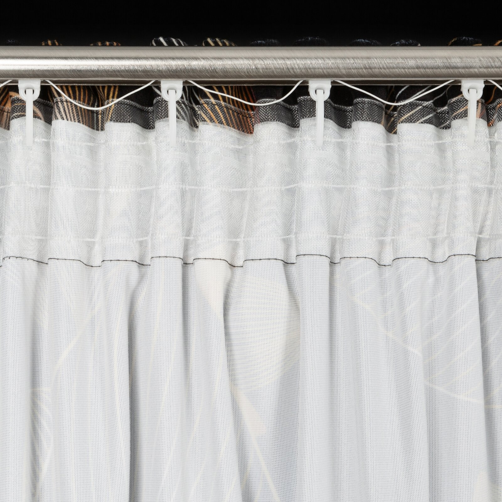 Hotový závěs LARISA černý - na pásce