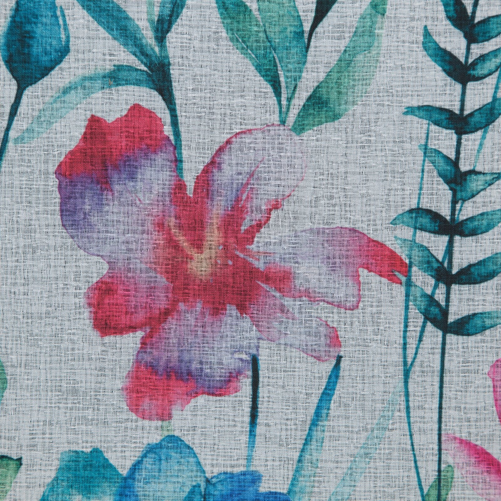 Hotový závěs LILIAN bílý - na průchodkách