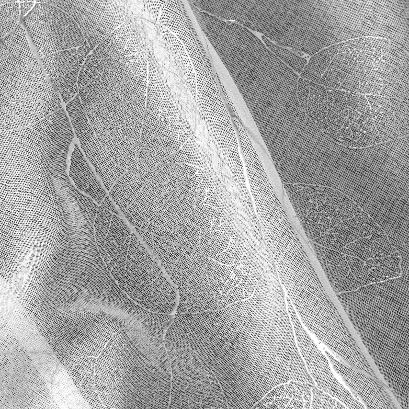 Hotový závěs MIA bílý - na průchodkách