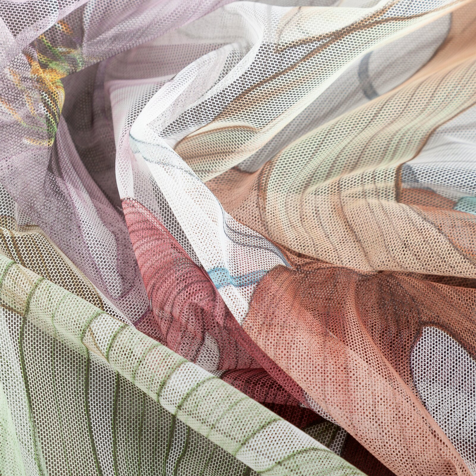 Hotový závěs NIKOLA bílý - na průchodkách