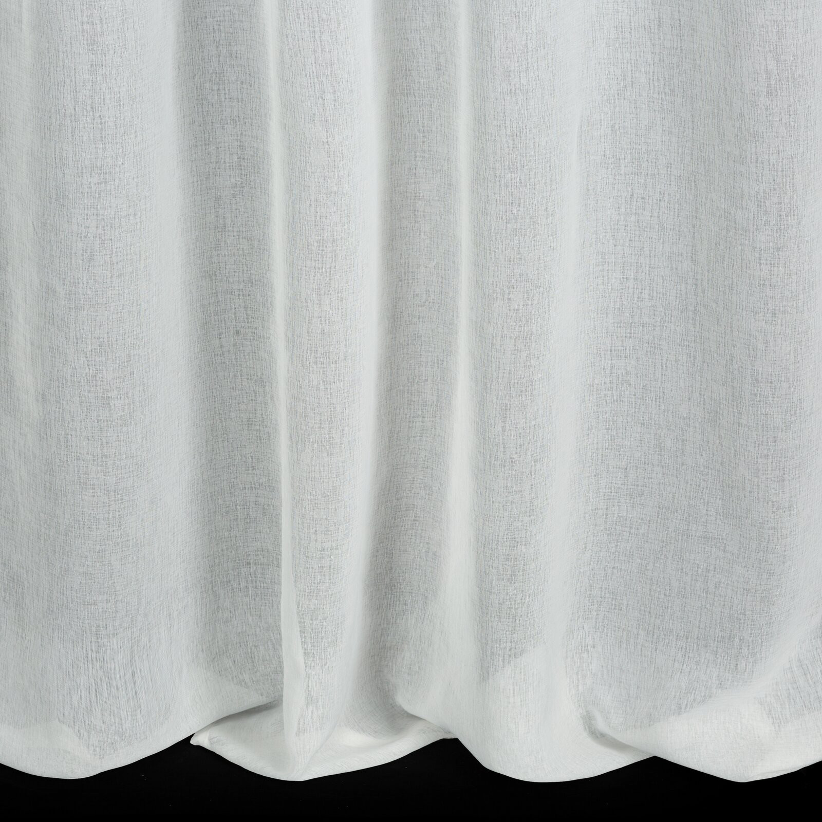 Hotový závěs OLIWIA - na pásce