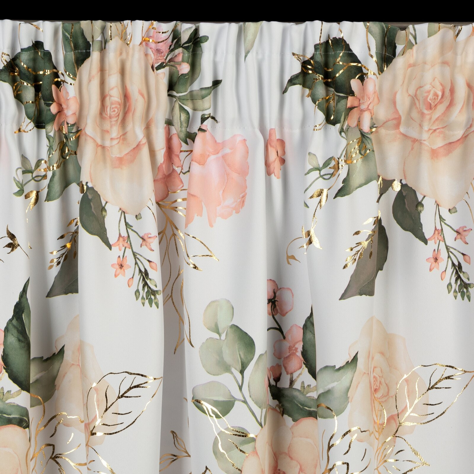 Hotový závěs ROSE na pásce - bílý