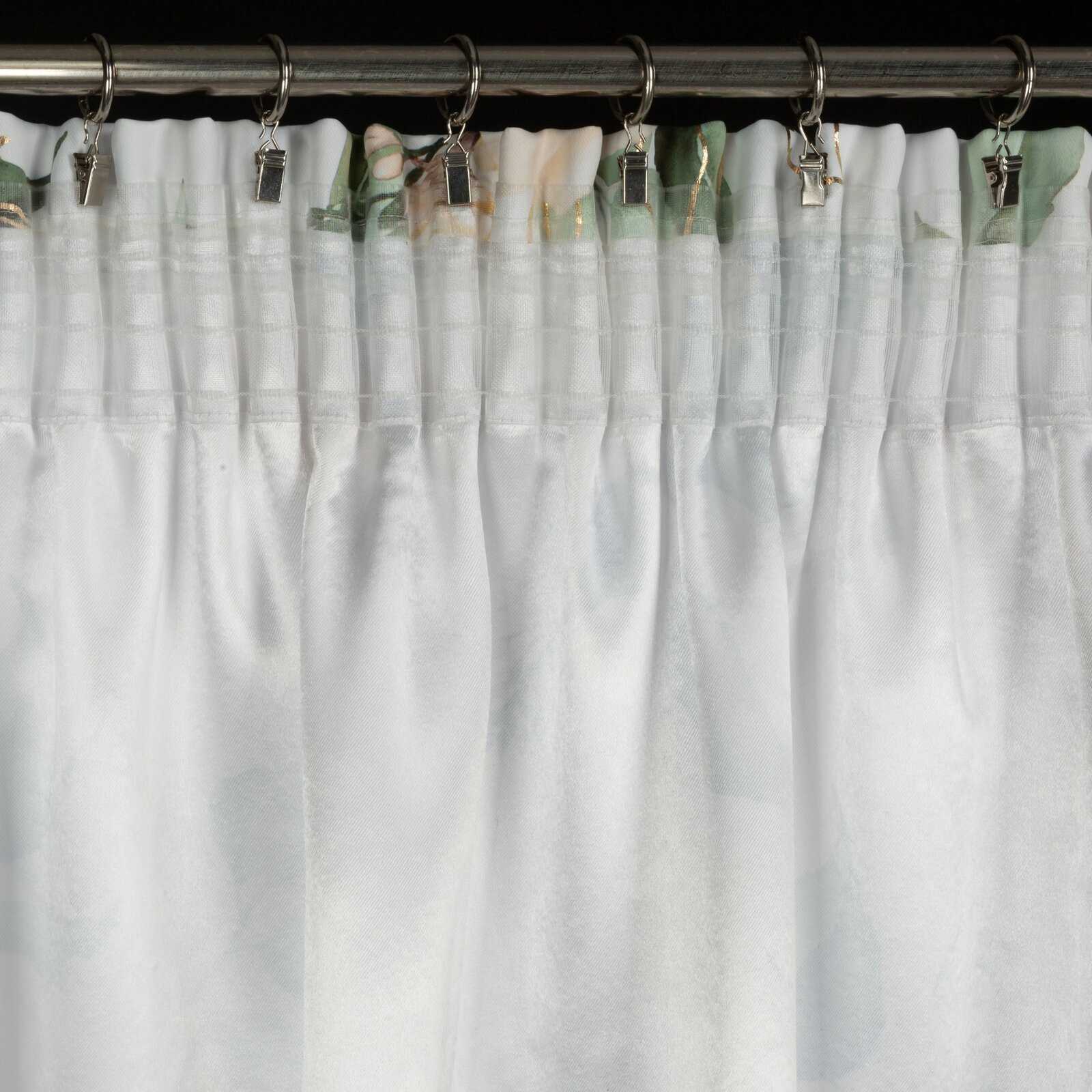 Hotový závěs ROSE na pásce - bílý