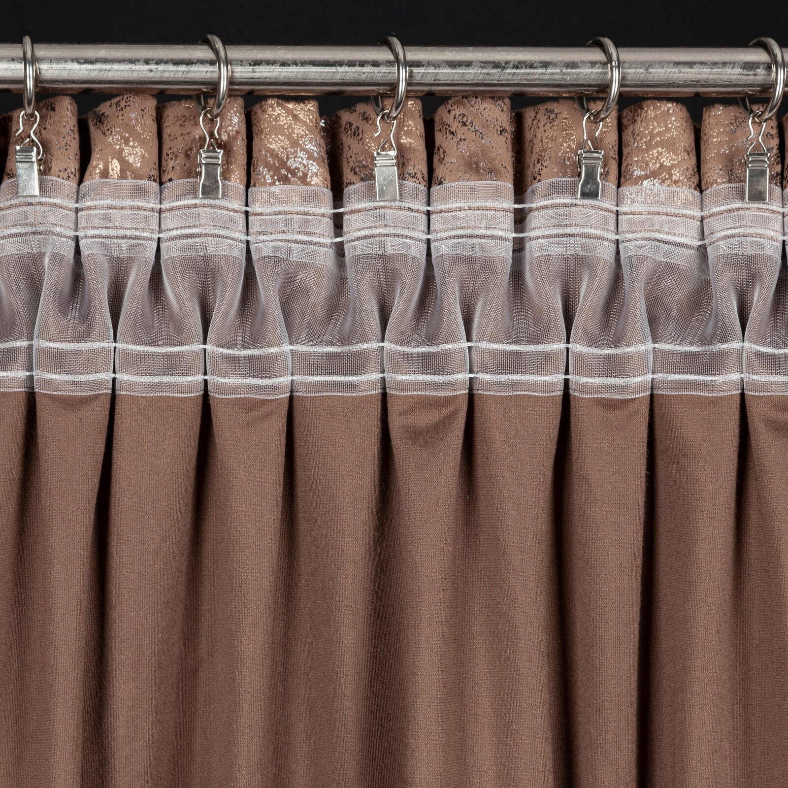 Hotový závěs TULIA hnědý - na pásce