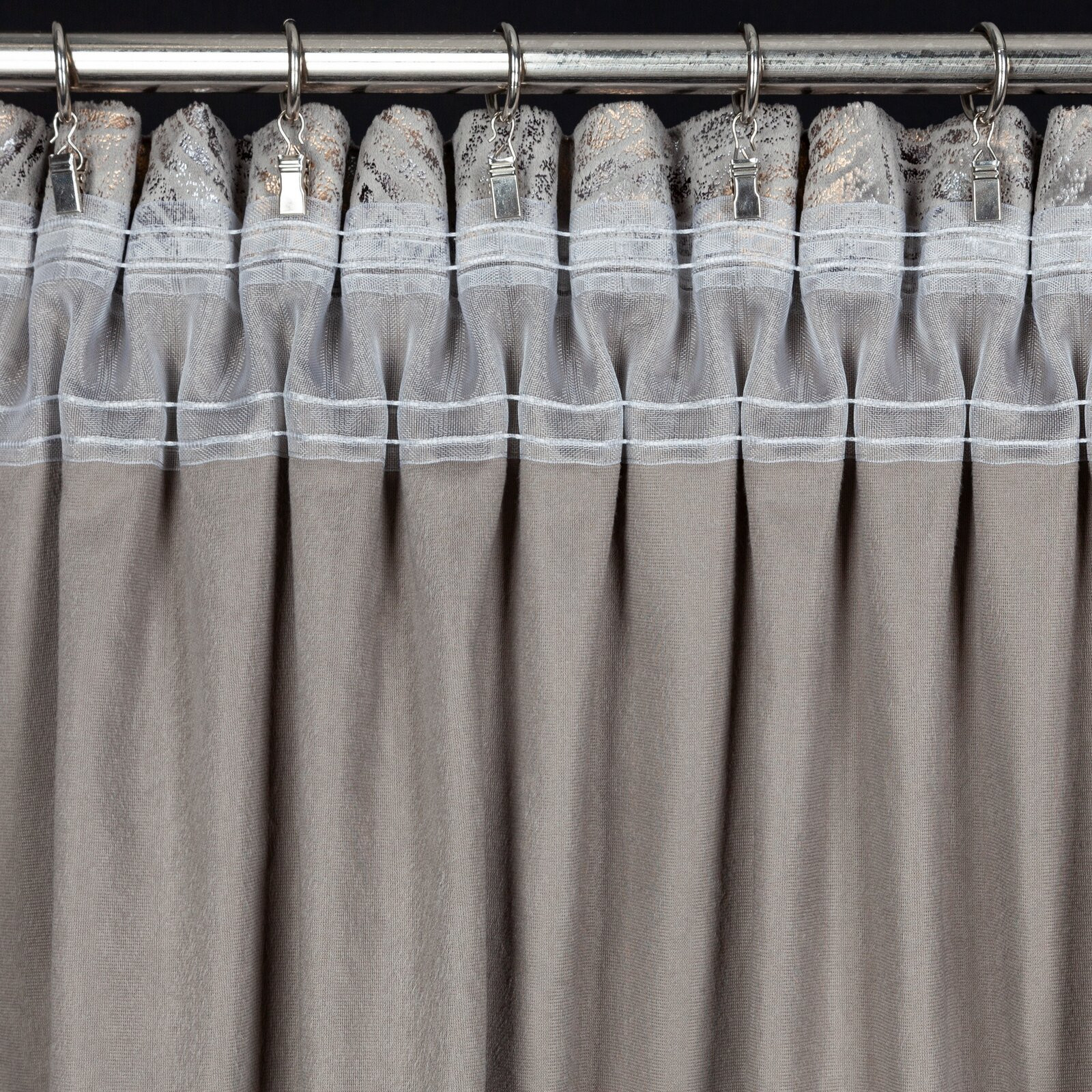 Hotový závěs TULIA ocelový - na pásce