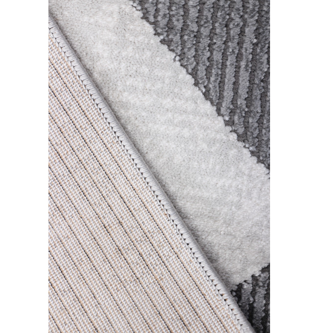 Koberec Diamond K4494S SILVER / SILVER Glamour