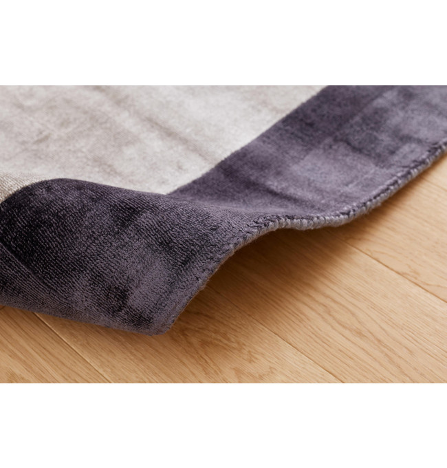 Koberec Blade Border Charcoal stříbrný