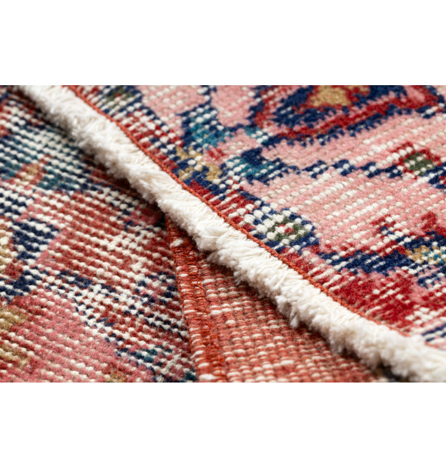 Ručně tkaný vlněný koberec Vintage 10251 ornament/květy, červený