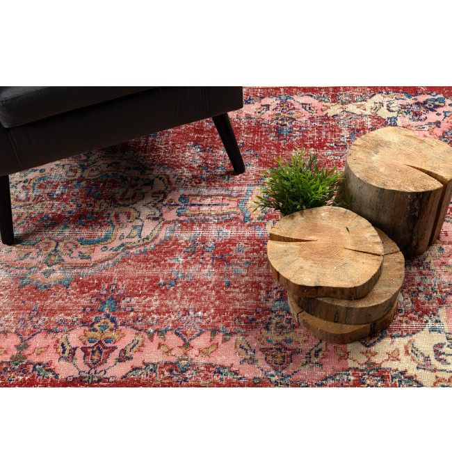 Ručně tkaný vlněný koberec Vintage 10251 ornament/květy, červený