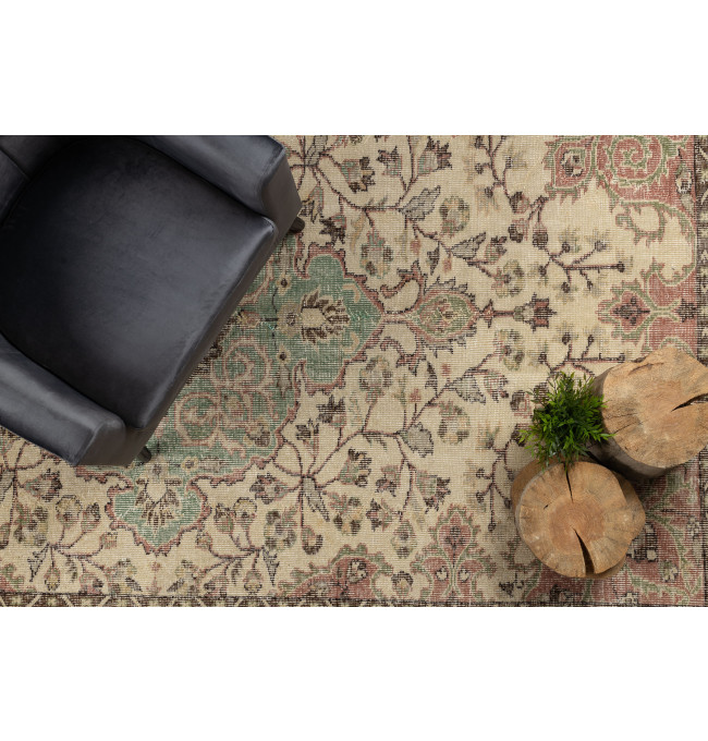 Ručně tkaný vlněný koberec Vintage 10534 ornament / květy, béžový / zelený