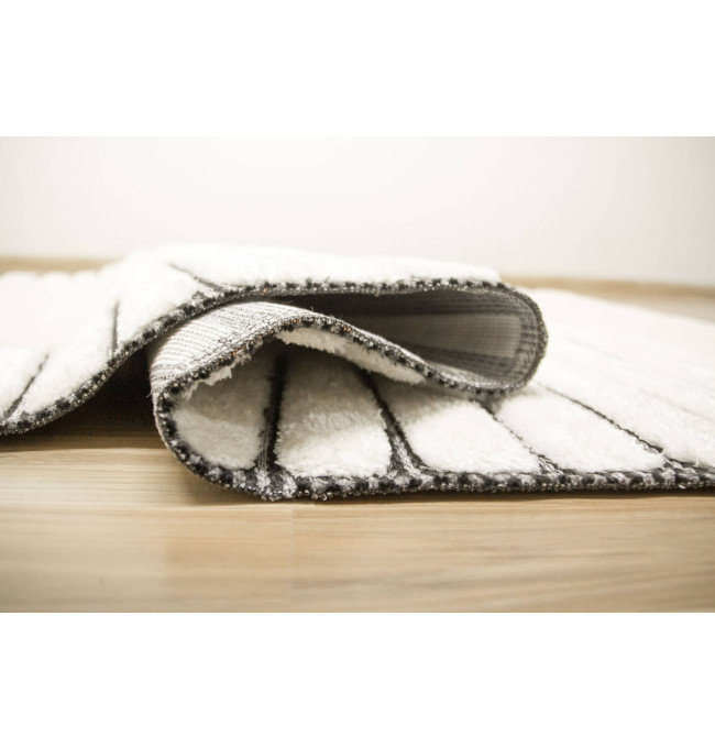 Koberec Shaggy Lula Soft IM43A kosočtverce, krémový / grafitový