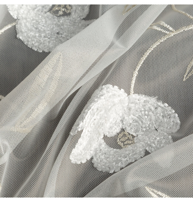 Hotová záclona AMIRI krémová - na průchodkách