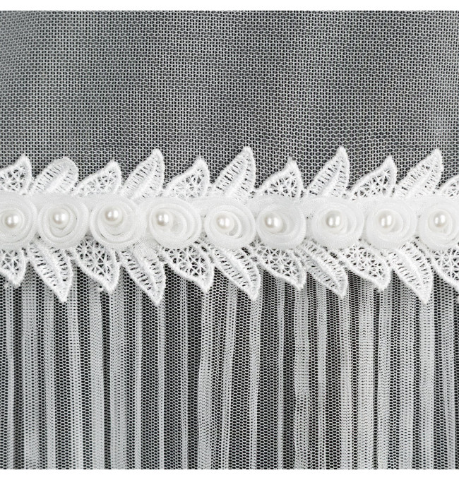 Hotová záclona HANA B bílá - na průchodkách