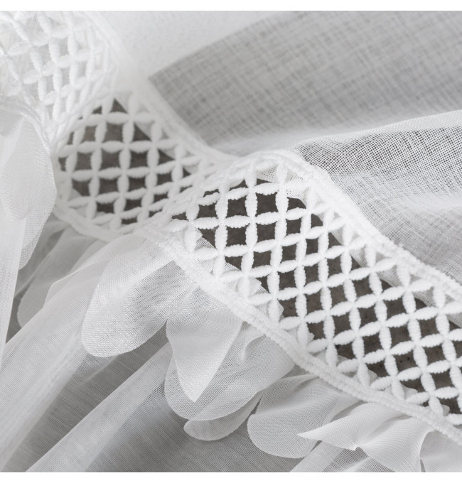 Hotová záclona KATRIN bílá - na průchodkách