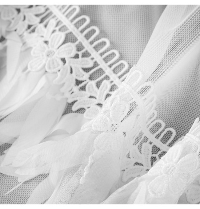 Hotový závěs SYLVI bílý - na průchodkách