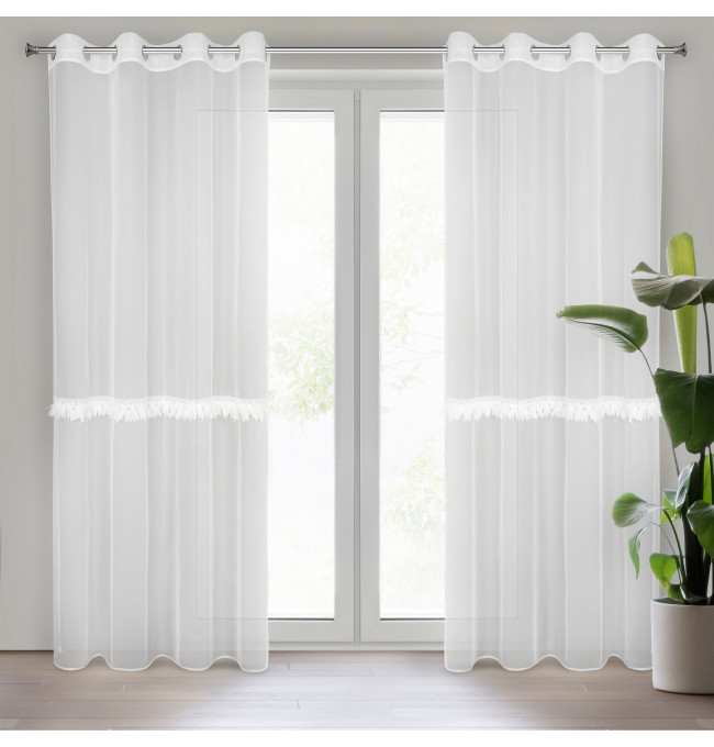 Hotový závěs SYLVI bílý - na průchodkách