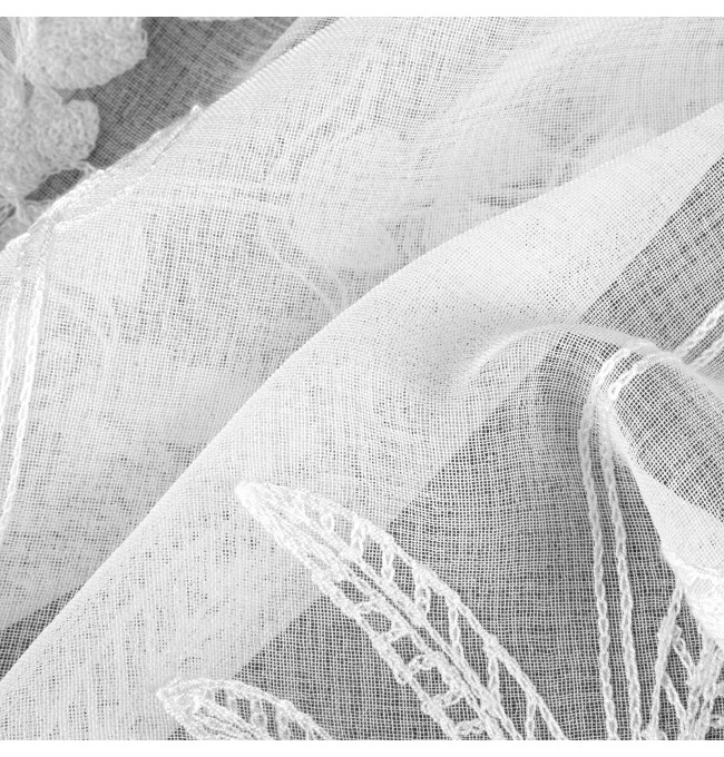 Hotová záclona TONYA B bílá - na průchodkách