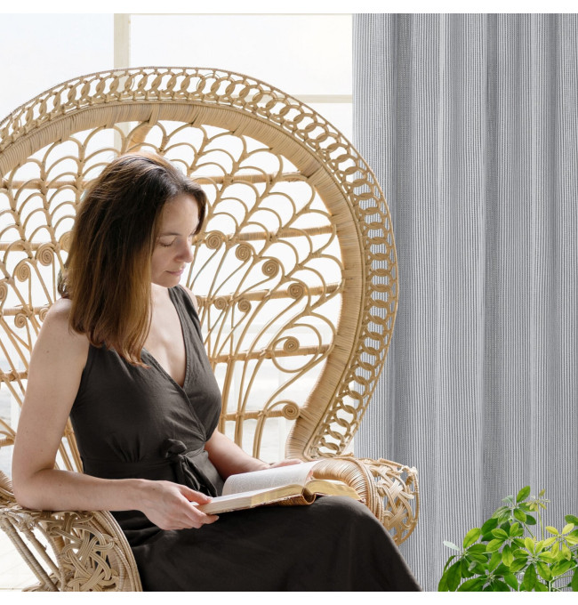 Hotový závěs REGINA stříbrný - na pásce