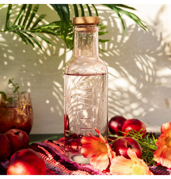 Karafa MAEVE růžová s korkem 891026 1L