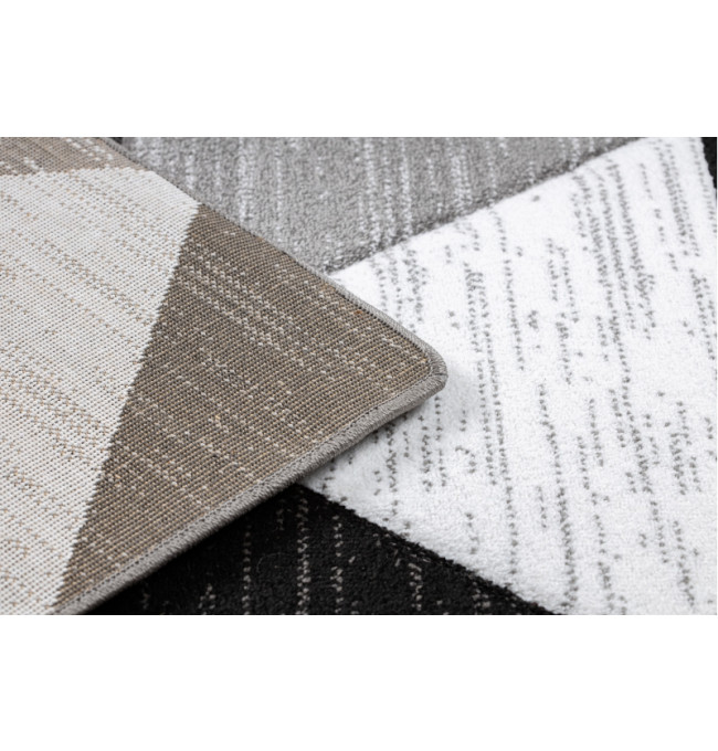 Koberec ALTER Rino Trojúhelníky šedý