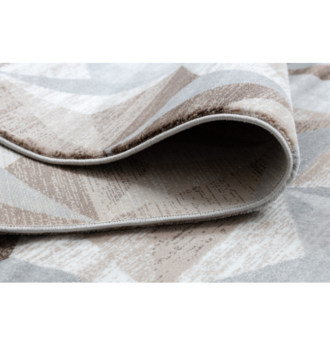 Koberec ARGENT - W6096 Trojúhelníky béžový / šedý