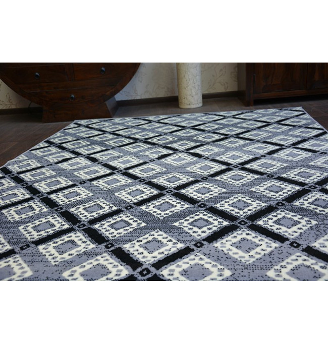 Koberec BCF BASE DIAMONDS 3869 ČTVERCE šedý/černý