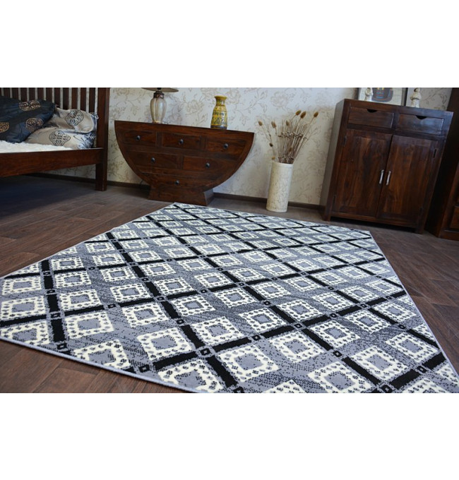 Koberec BCF BASE DIAMONDS 3869 ČTVERCE šedý/černý