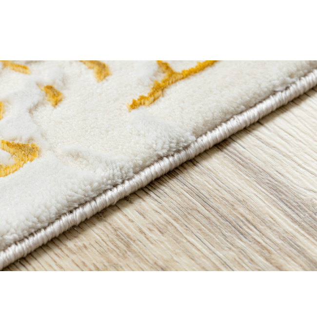 Koberec CORE 6268 Ramka, ornament - sloní kost / zlatý