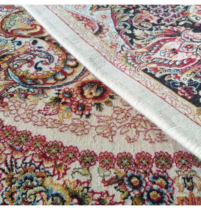 Koberec Exkluzivní PERS 04 krémový