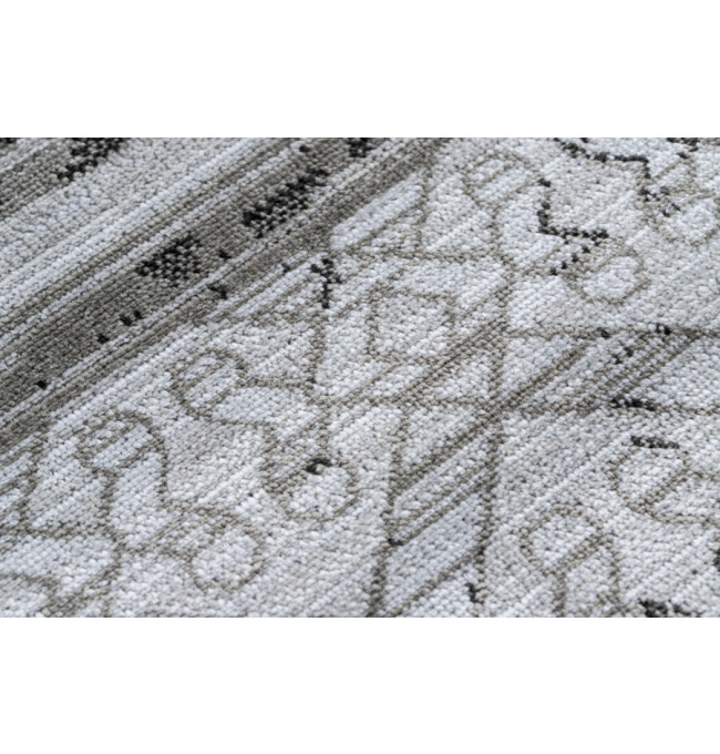 Koberec NOBIS 84245 stříbrný- ZYGZAG