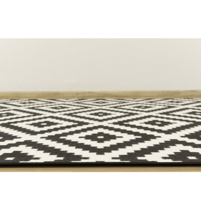 Koberec Romby černý