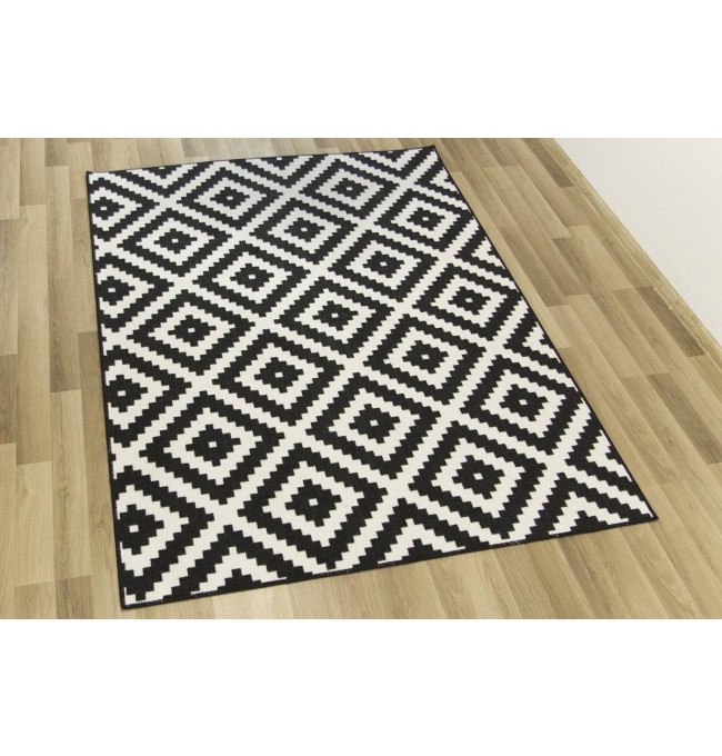 Koberec Romby černý