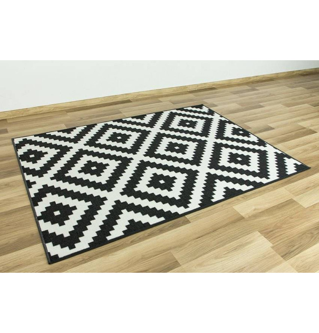 Protiskluzový koberec Romby černý